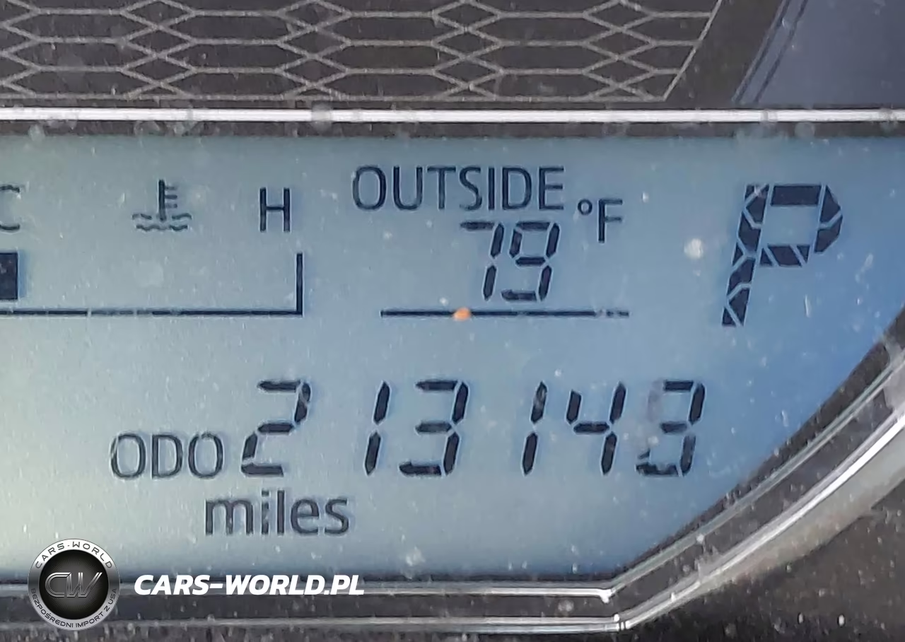2015 Toyota Corolla L VIN:5YFBURHE4FP292879 - 16