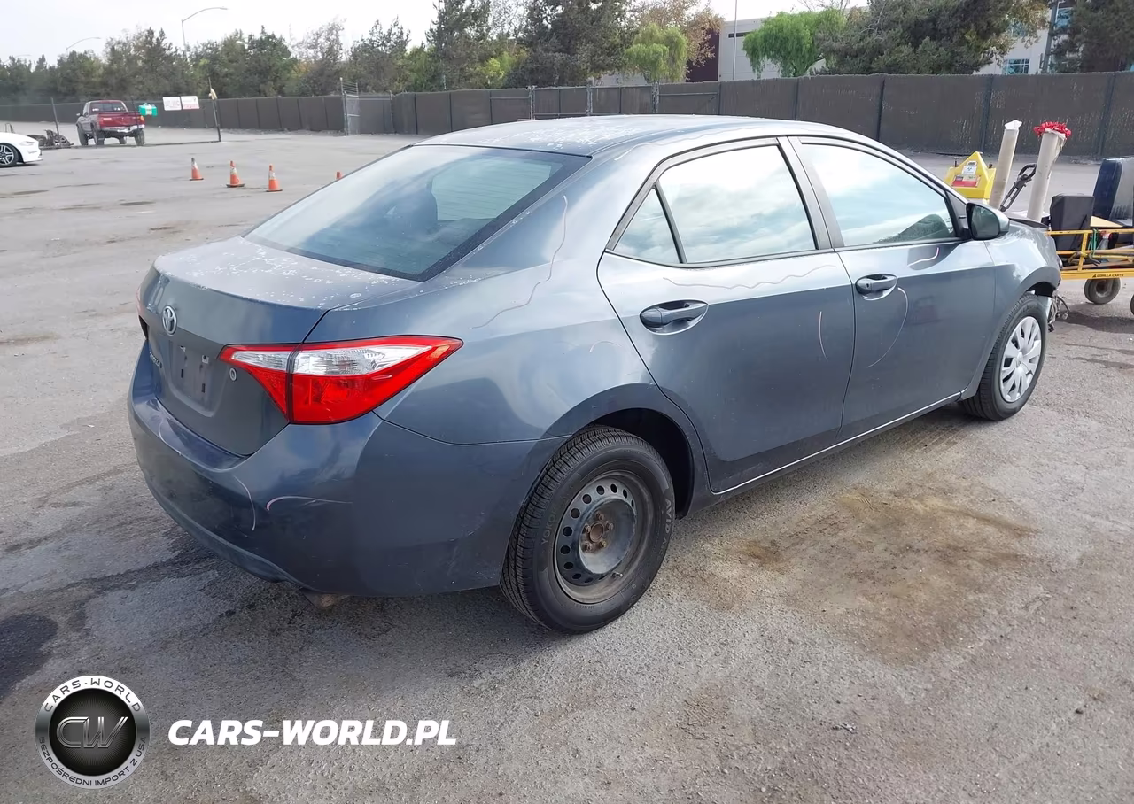 2015 Toyota Corolla L VIN:5YFBURHE4FP292879 - 4