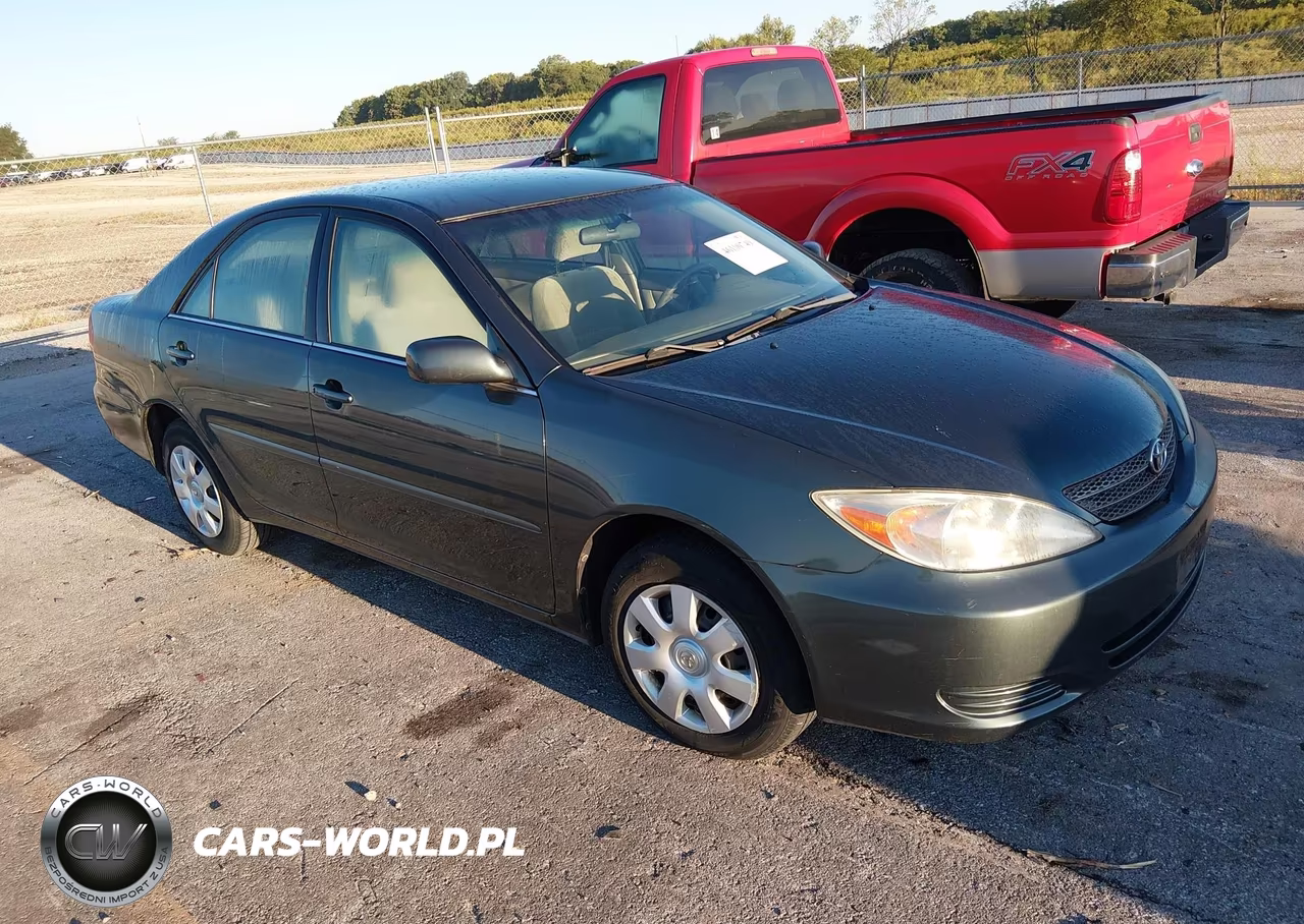 2004 Toyota Camry Le