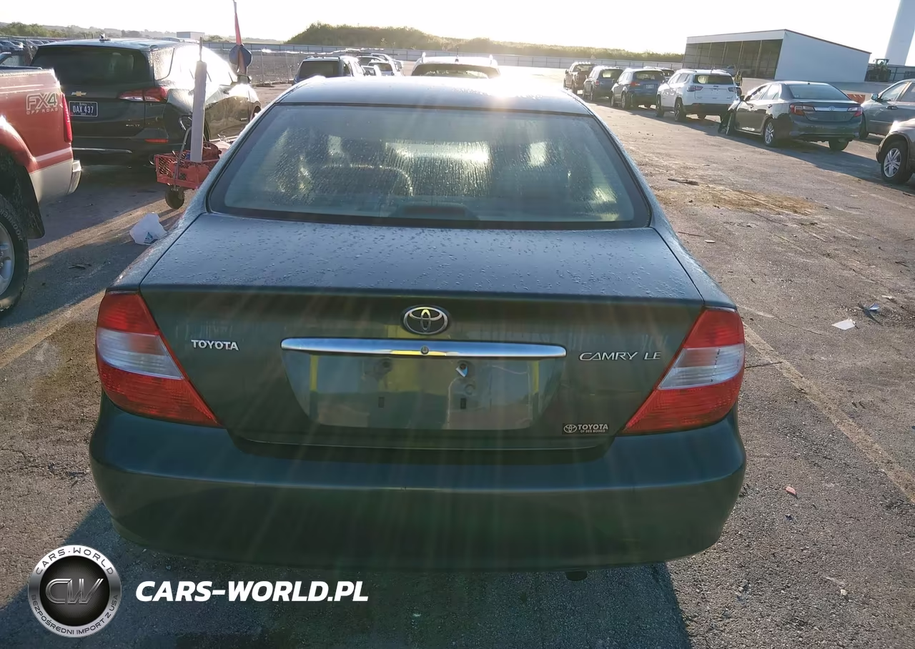 2004 Toyota Camry Le VIN:4T1BE32K64U358448 - 13