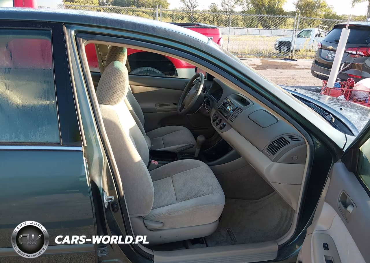 2004 Toyota Camry Le VIN:4T1BE32K64U358448 - 5