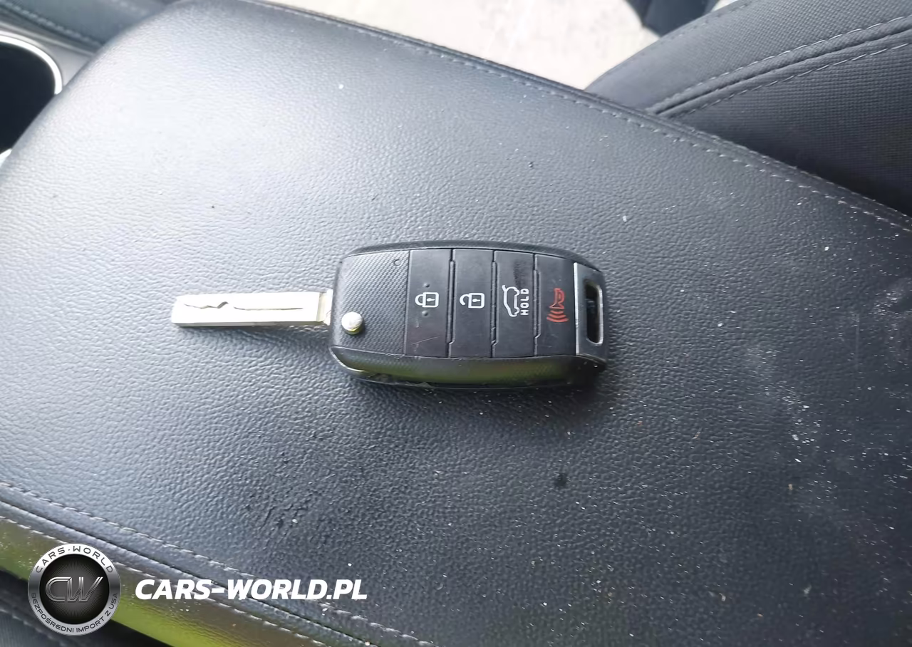 2019 Kia Sorento 2.4L L VIN:5XYPG4A33KG602382 - 11