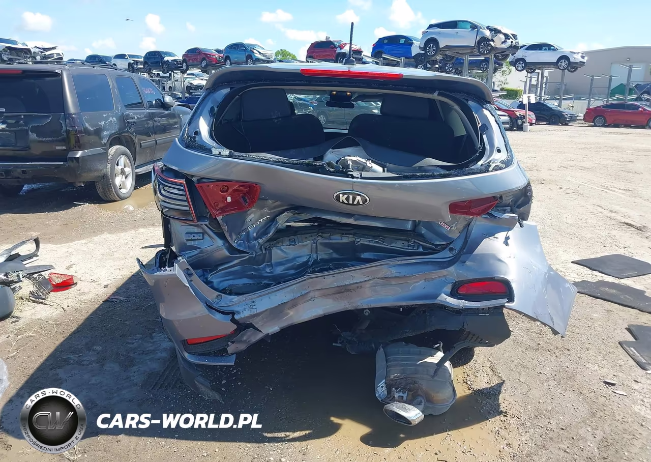 2019 Kia Sorento 2.4L L VIN:5XYPG4A33KG602382 - 17