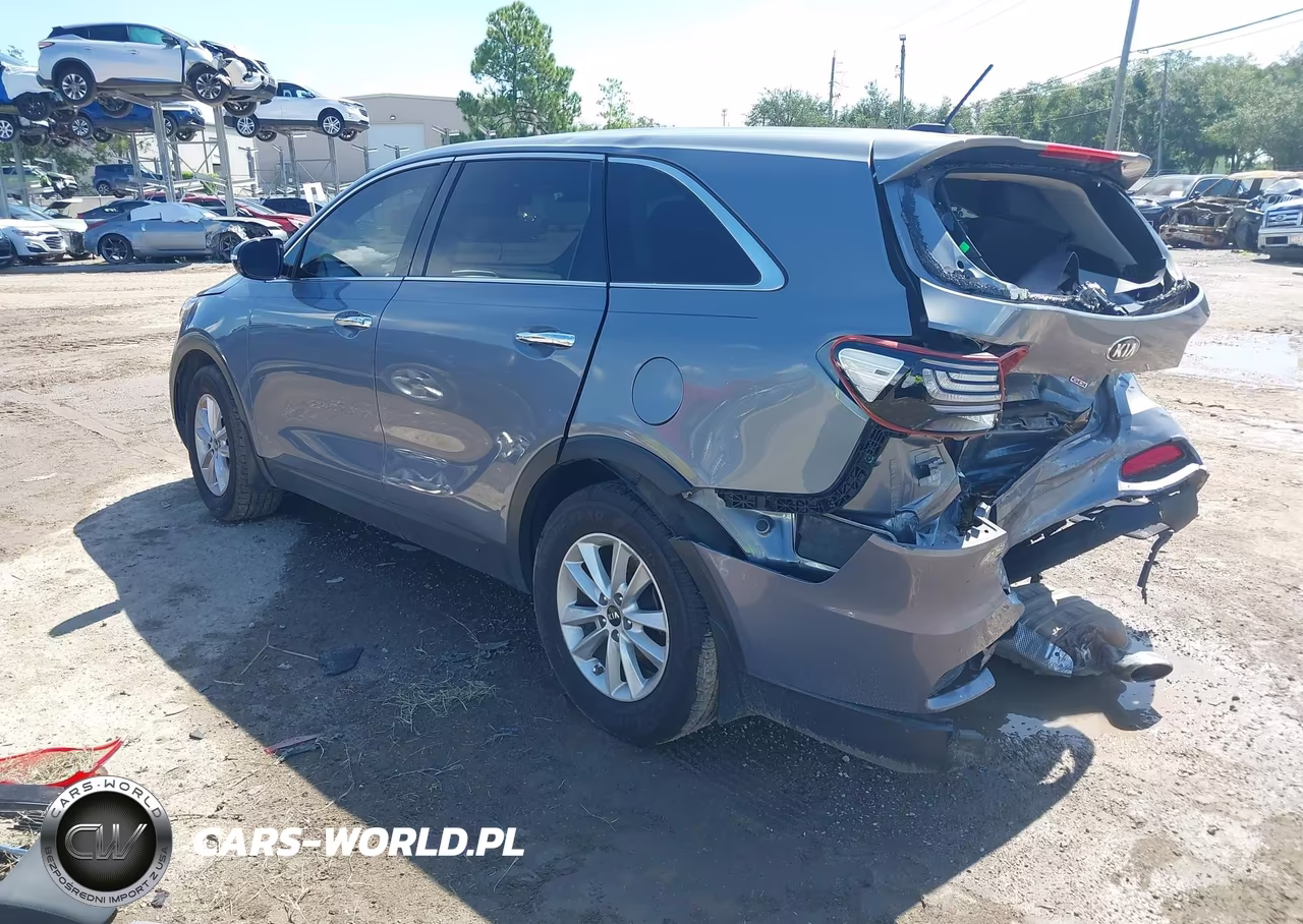 2019 Kia Sorento 2.4L L VIN:5XYPG4A33KG602382 - 3
