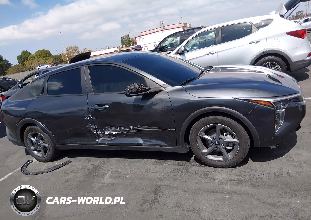 2025 Kia K4 Lxs VIN:3KPFT4DE3SE016475 - 13