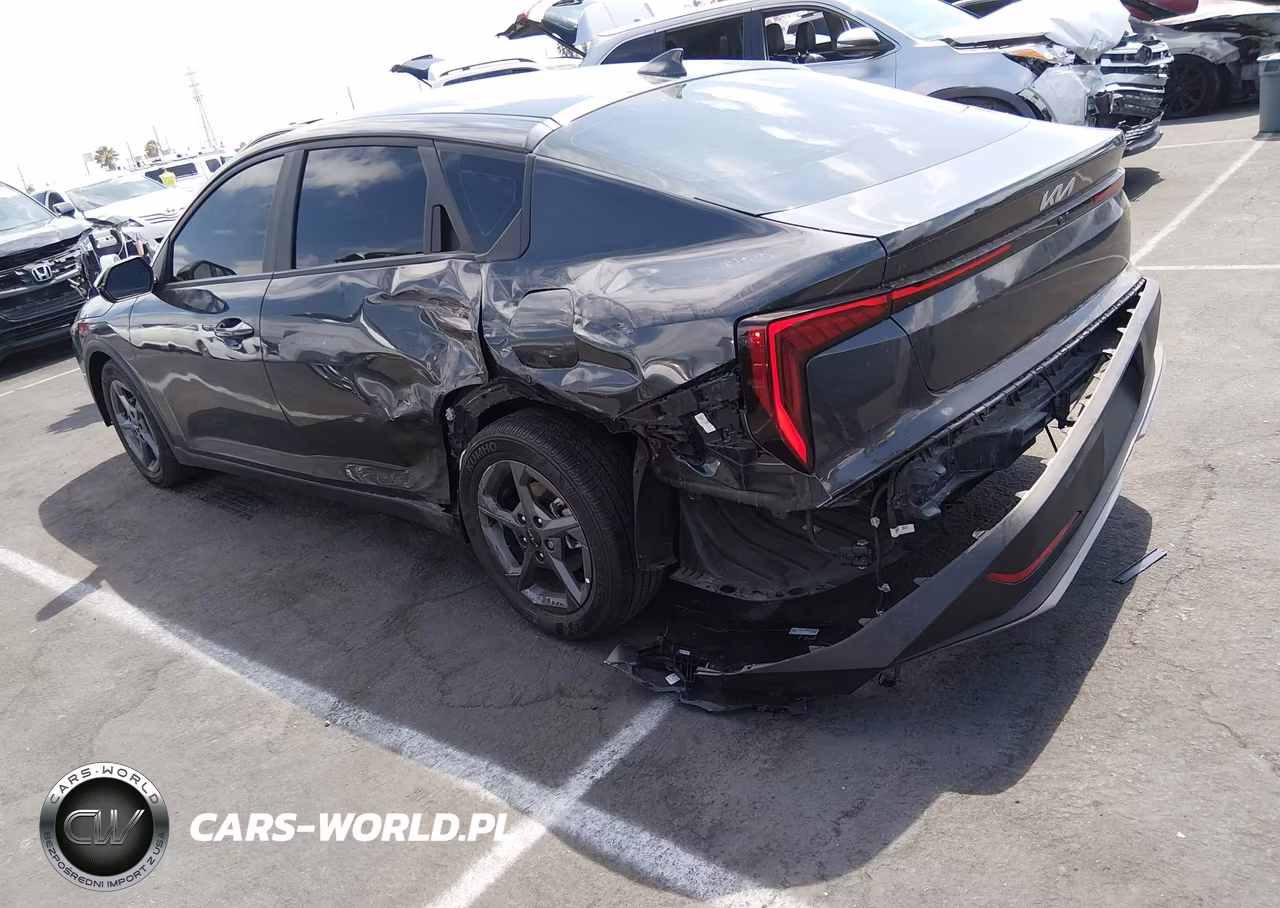 2025 Kia K4 Lxs VIN:3KPFT4DE3SE016475 - 3