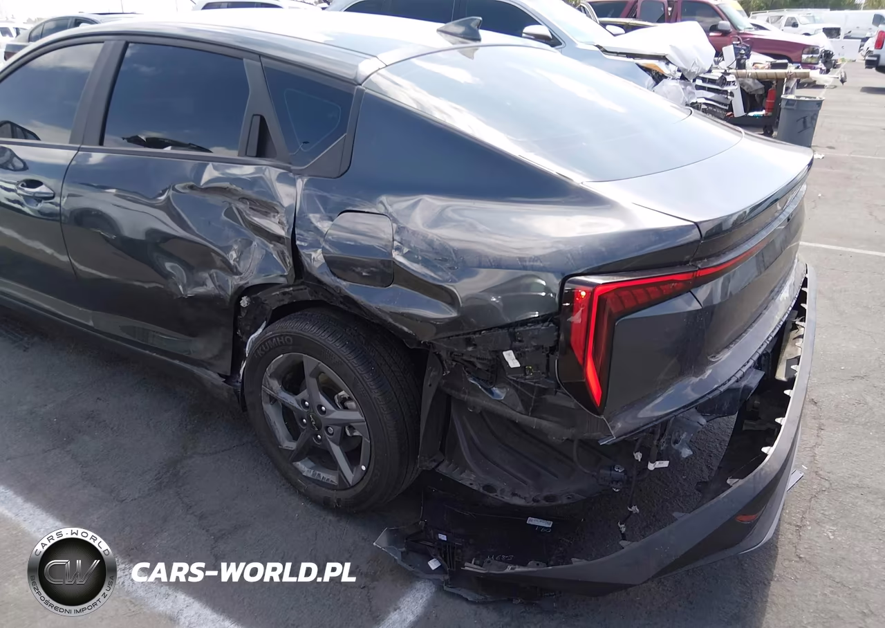 2025 Kia K4 Lxs VIN:3KPFT4DE3SE016475 - 6
