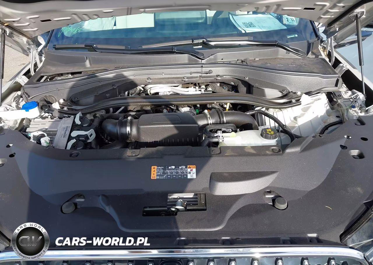 2026 Lincoln Aviator Premiere VIN:5LM5J6XC4TGL06631 - 10