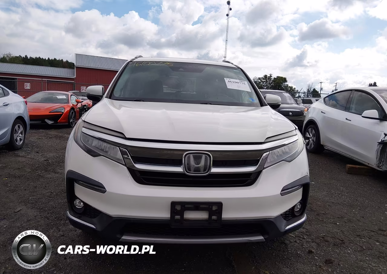 2019 Honda Pilot Touring VIN:5FNYF6H60KB003787 - 13