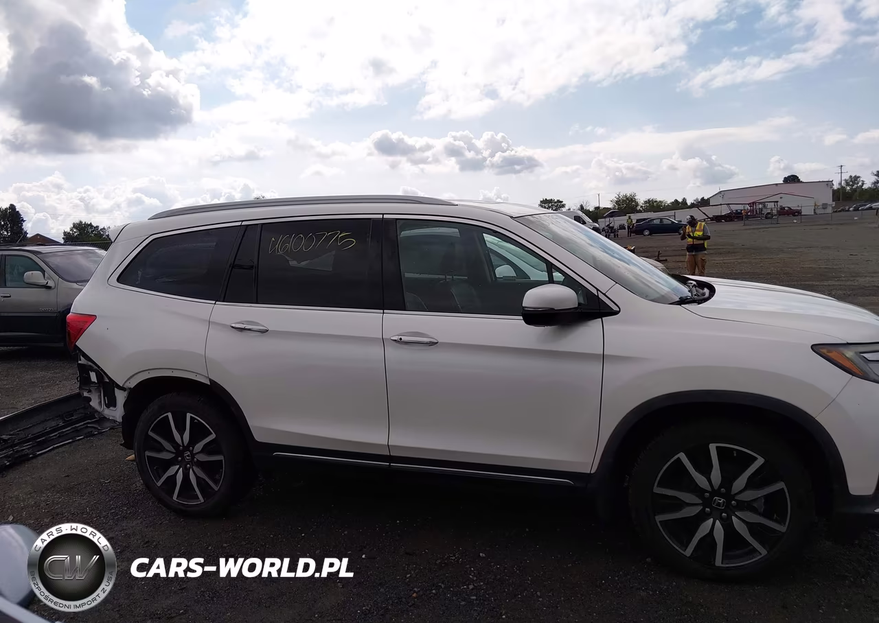 2019 Honda Pilot Touring VIN:5FNYF6H60KB003787 - 14