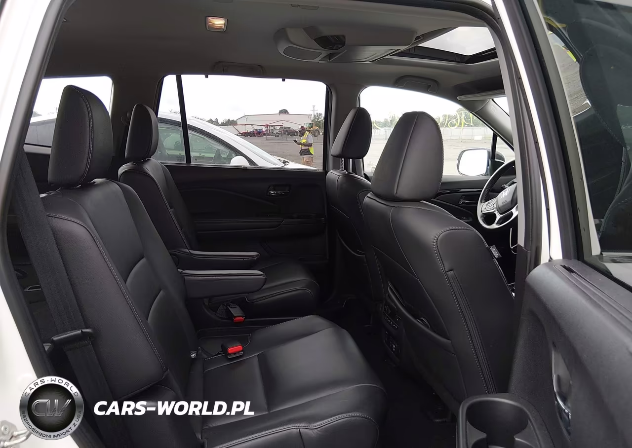 2019 Honda Pilot Touring VIN:5FNYF6H60KB003787 - 8