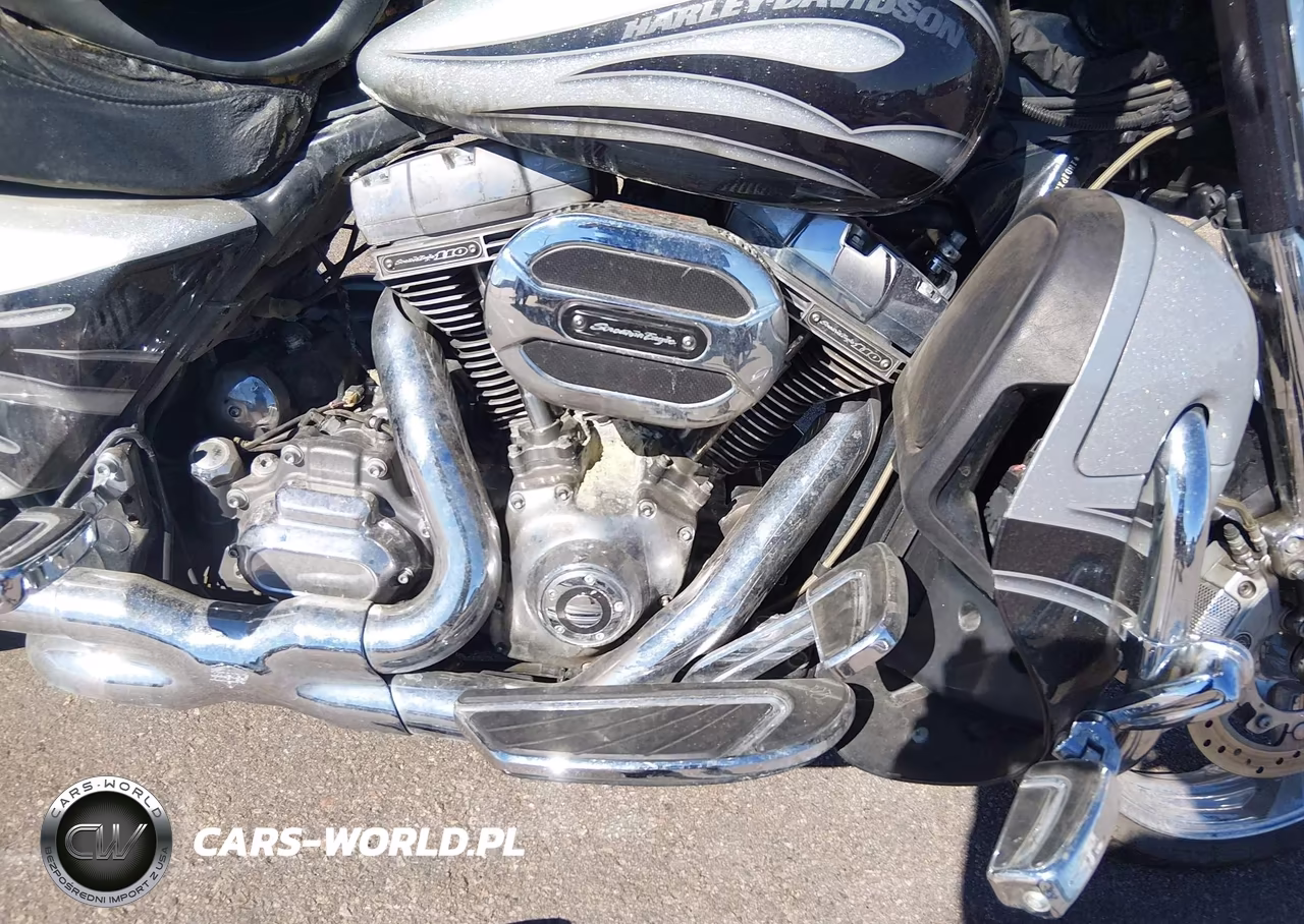 2015 Harley-Davidson Flhxse Cvo Street Glide VIN:1HD1PXN15FB954023 - 8