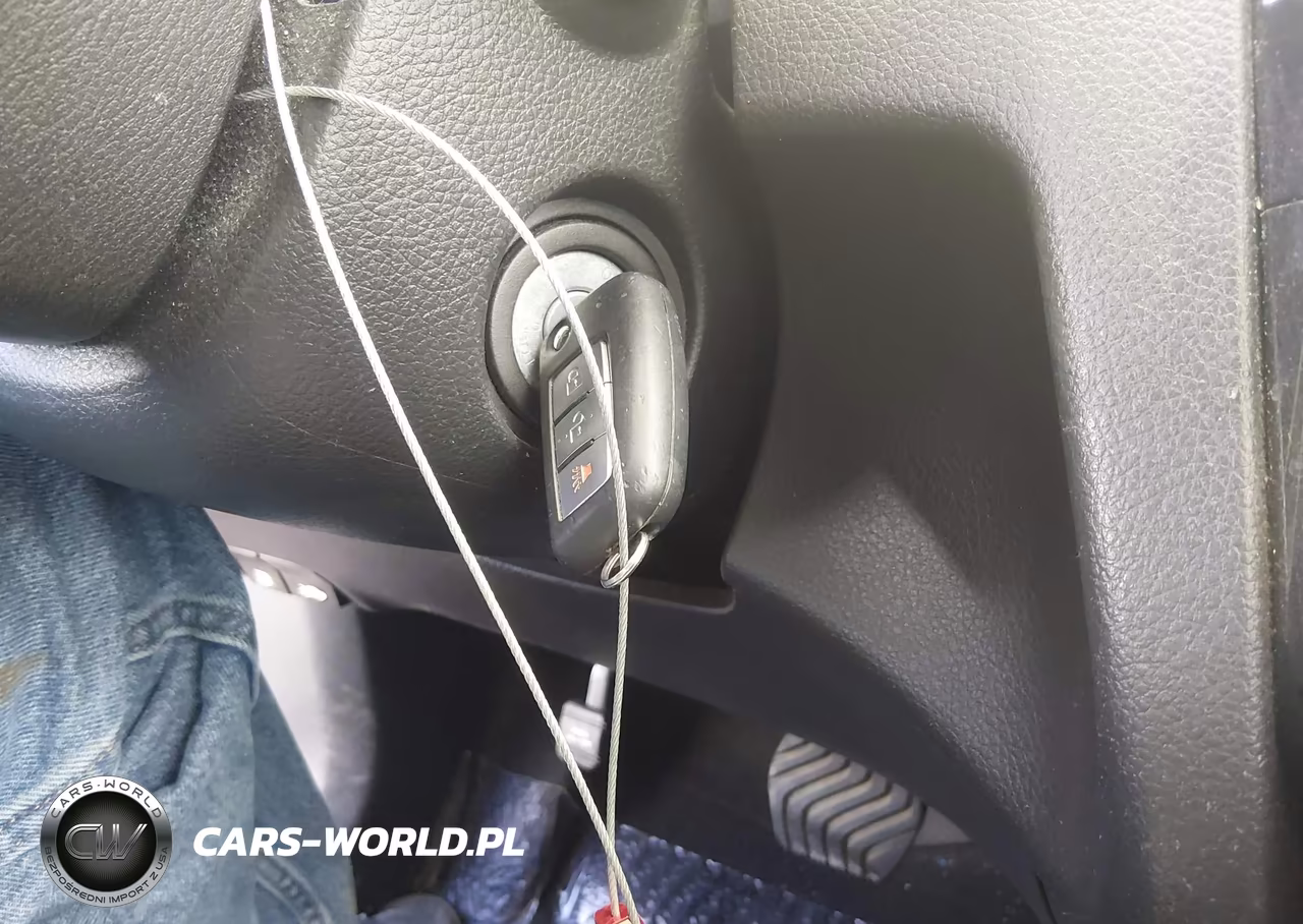 2017 Nissan Rogue S VIN:KNMAT2MV6HP588597 - 11