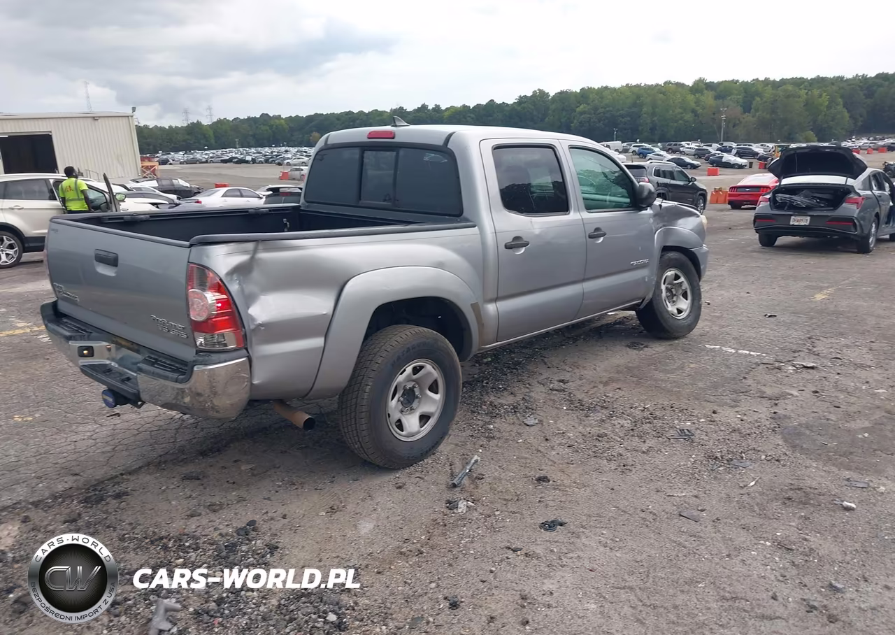 2014 Toyota Tacoma Prerunner V6 VIN:5TFJU4GN0EX058724 - 4