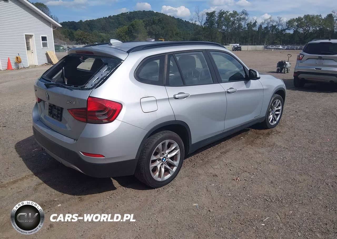 2015 BMW X1 xDrive28I VIN:WBAVL1C59FVY36196 - 4