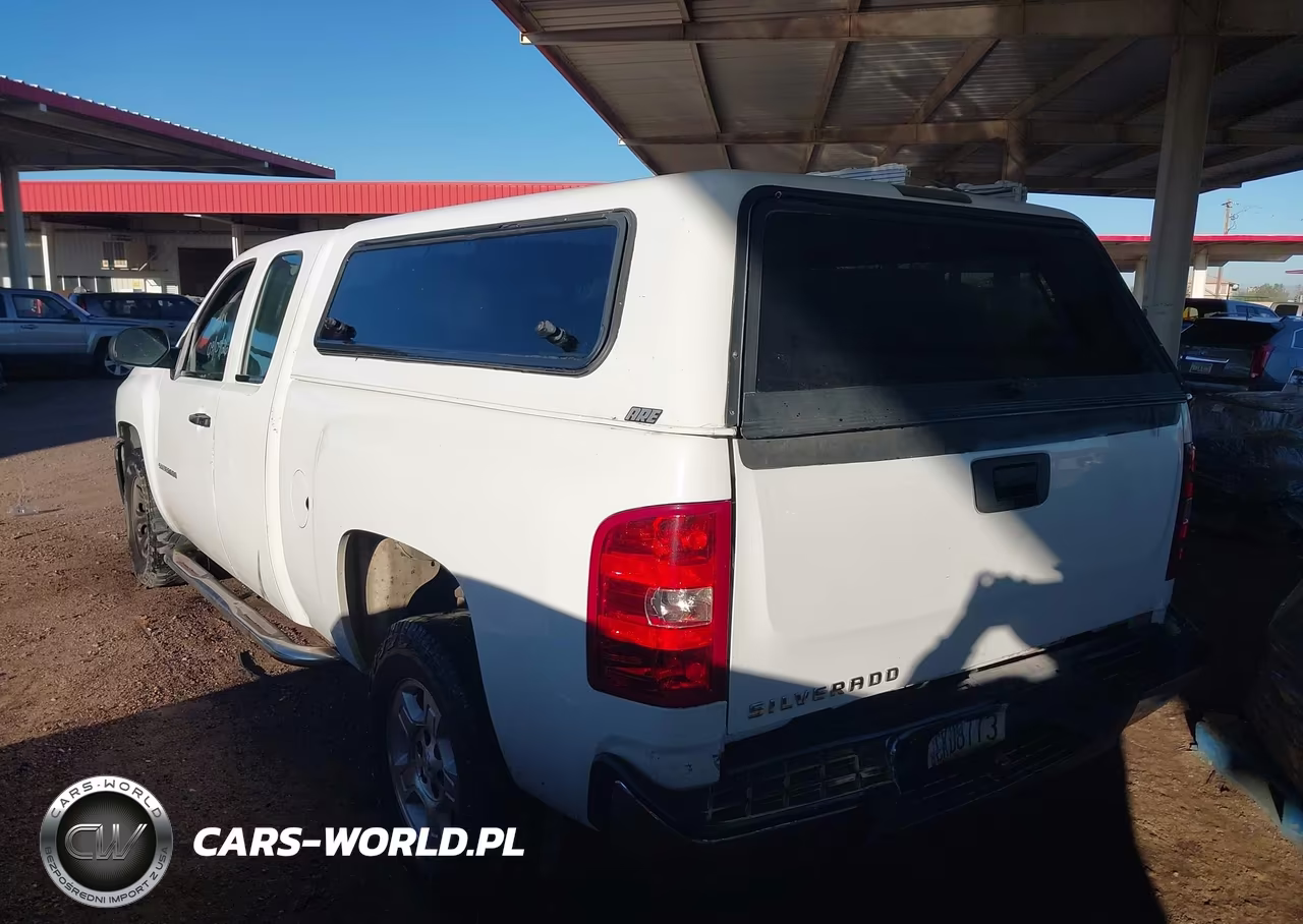 2011 Chevrolet Silverado 1500 Work Truck VIN:1GCRCPEXXBZ417802 - 3
