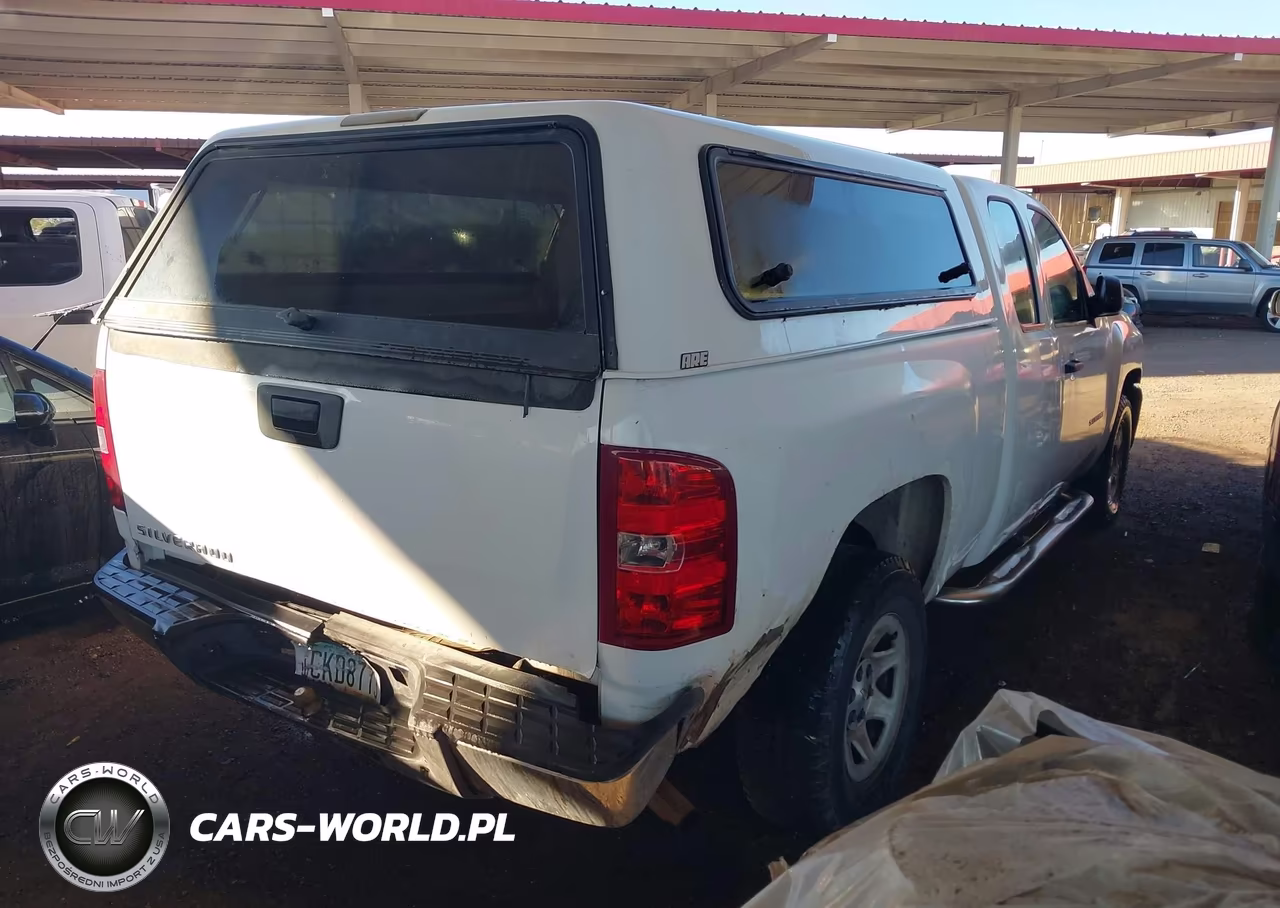2011 Chevrolet Silverado 1500 Work Truck VIN:1GCRCPEXXBZ417802 - 4