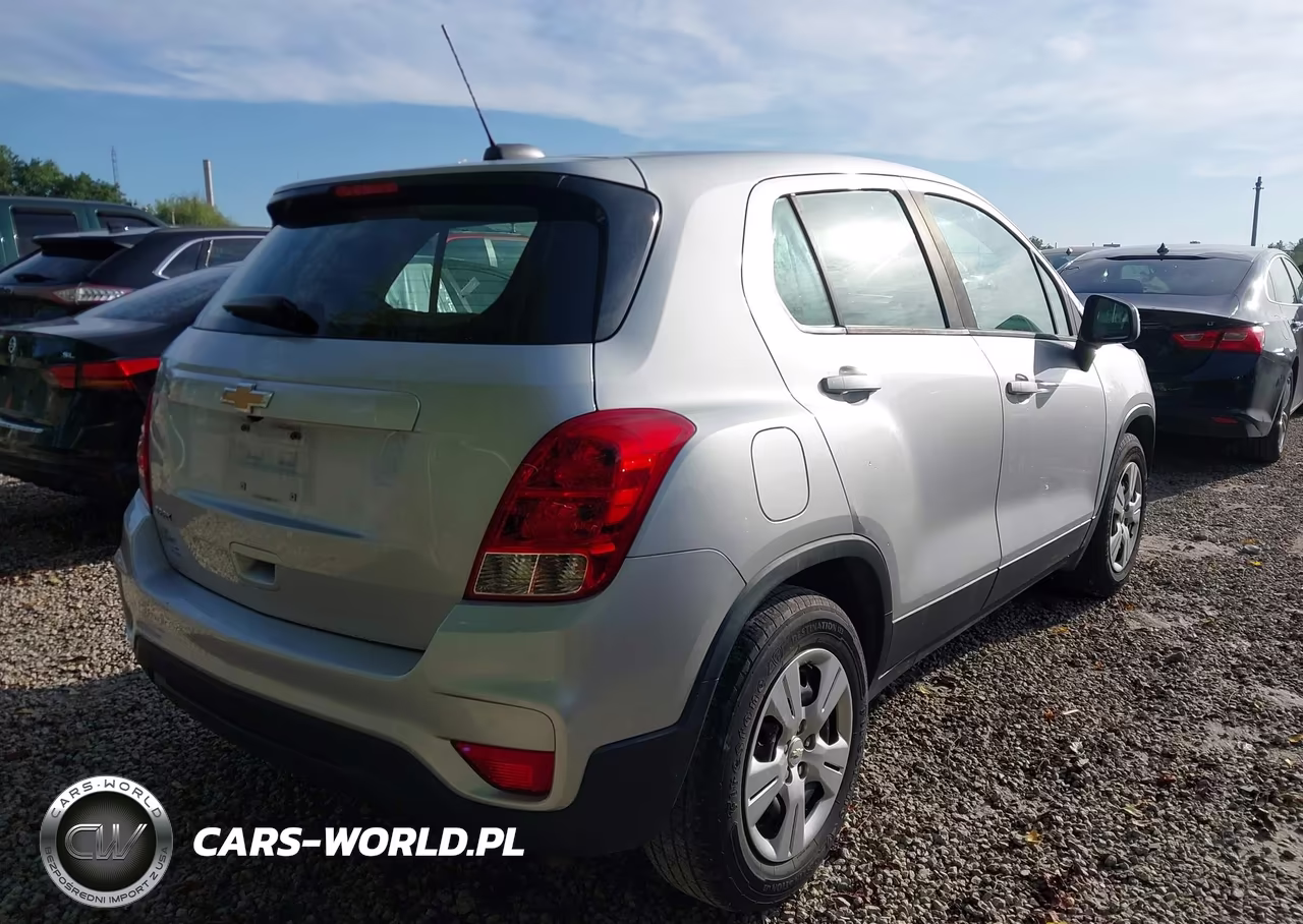 2018 Chevrolet Trax Ls VIN:KL7CJKSB1JB510820 - 4