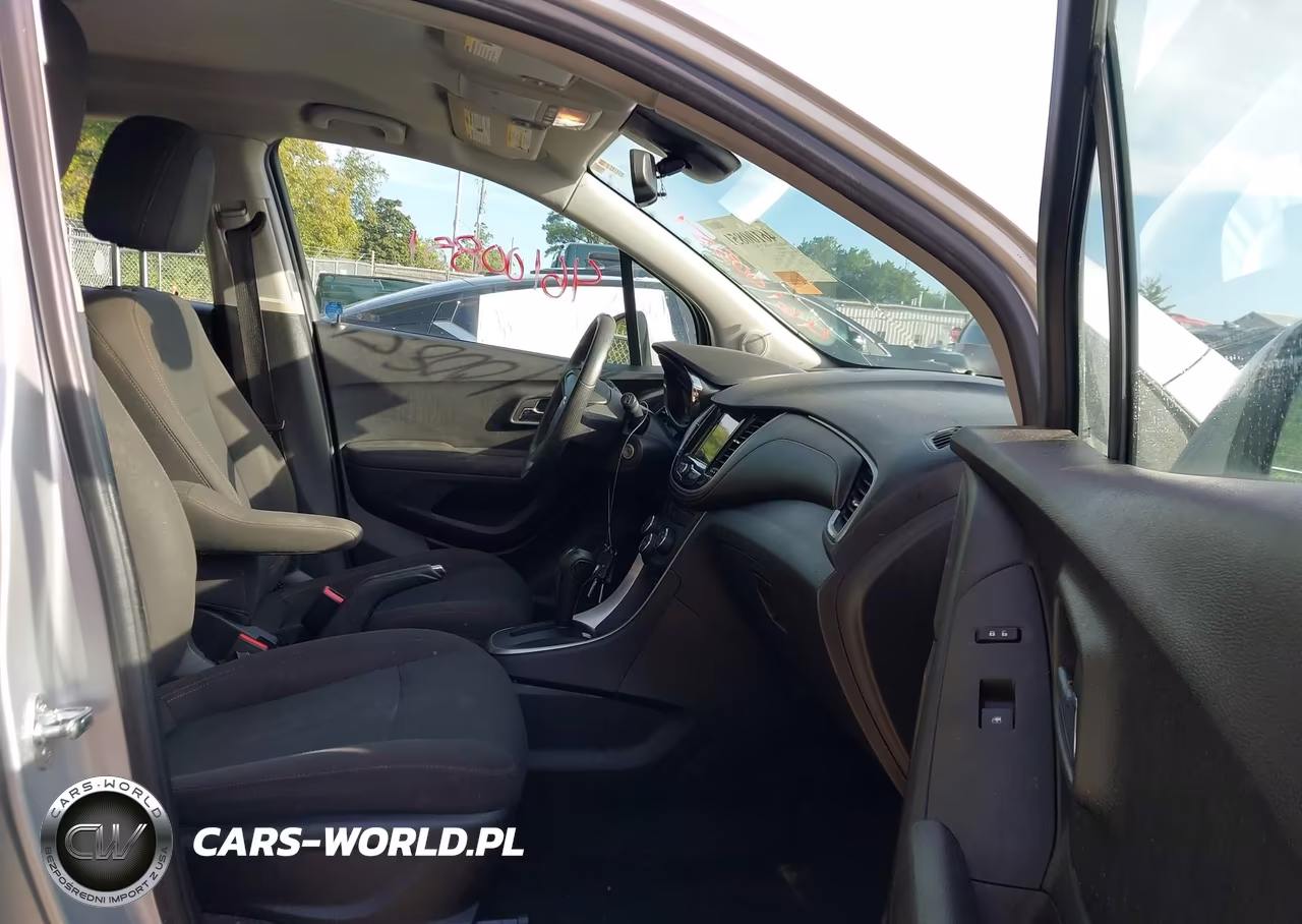 2018 Chevrolet Trax Ls VIN:KL7CJKSB1JB510820 - 5