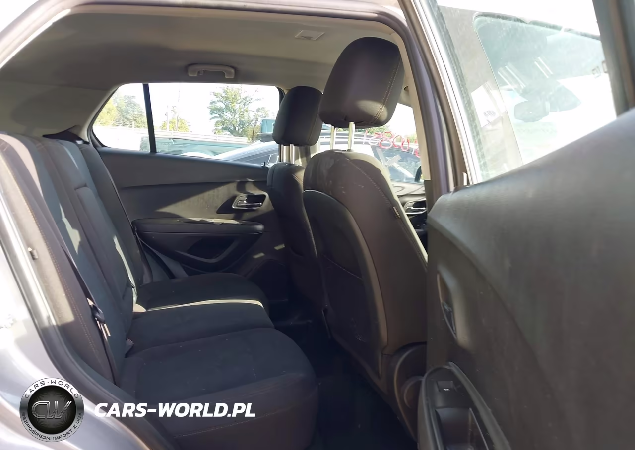 2018 Chevrolet Trax Ls VIN:KL7CJKSB1JB510820 - 8