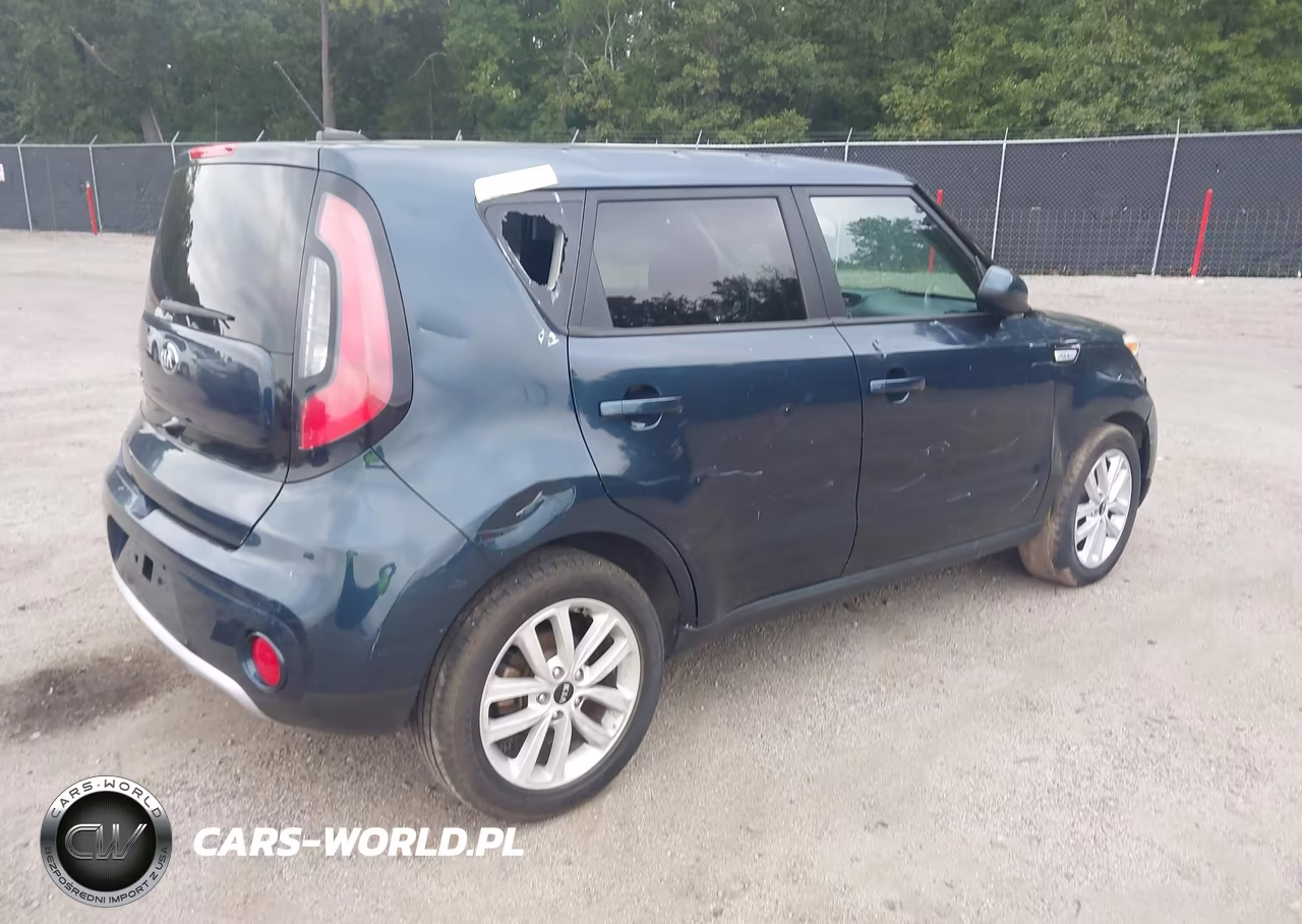 2017 Kia Soul + VIN:KNDJP3A53H7429762 - 4