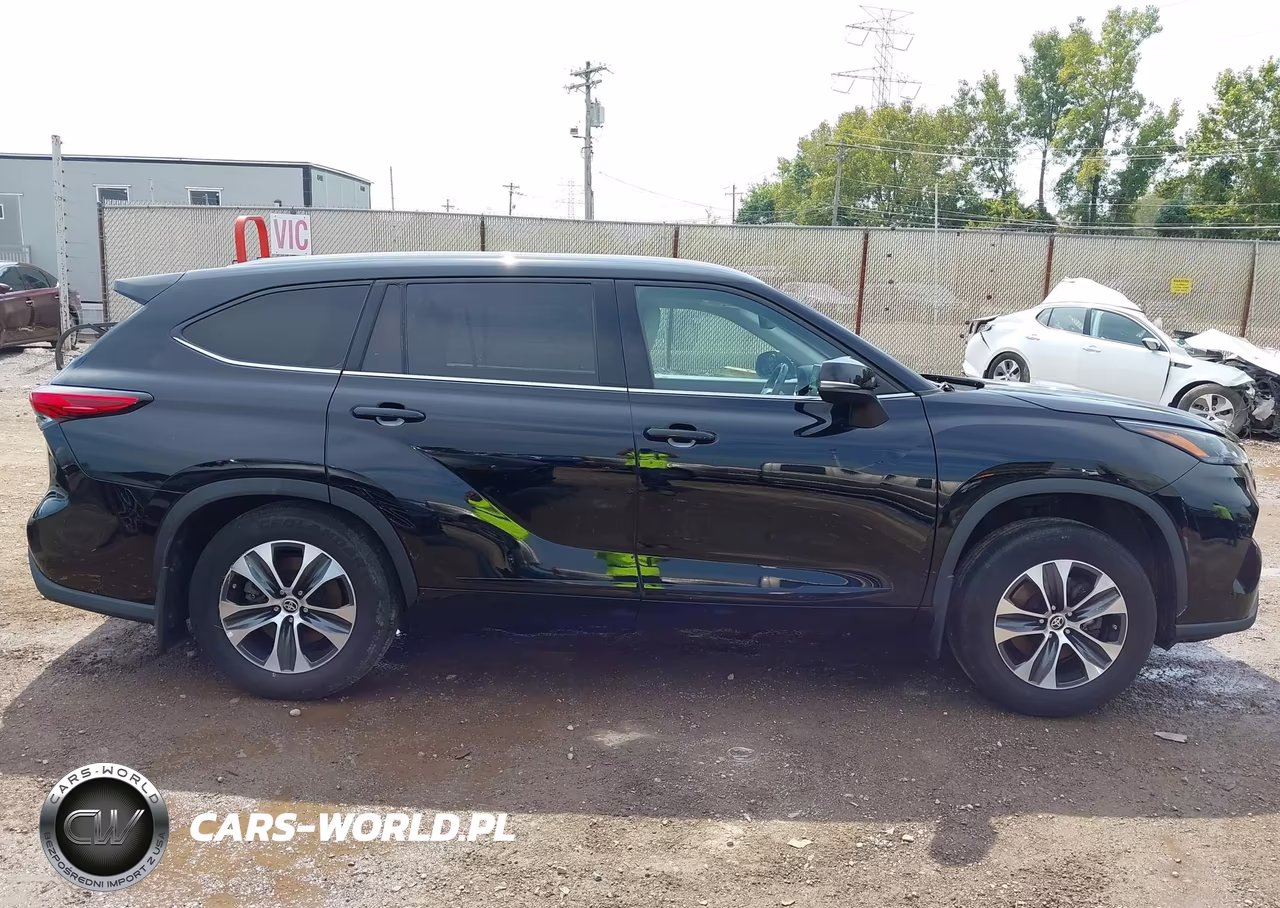 2022 Toyota Highlander Xle VIN:5TDGZRBH4NS203568 - 13