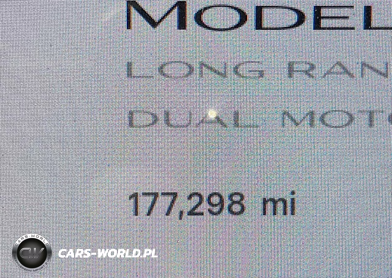 2022 Tesla Model Y Long Range Dual Motor All-Wheel Drive VIN:7SAYGAEE2NF377398 - 16