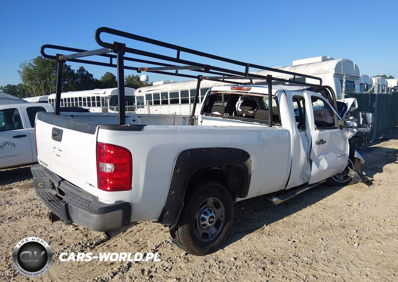 2011 Chevrolet Silverado 2500Hd Work Truck VIN:1GC2CVCG2BZ207638 - 4