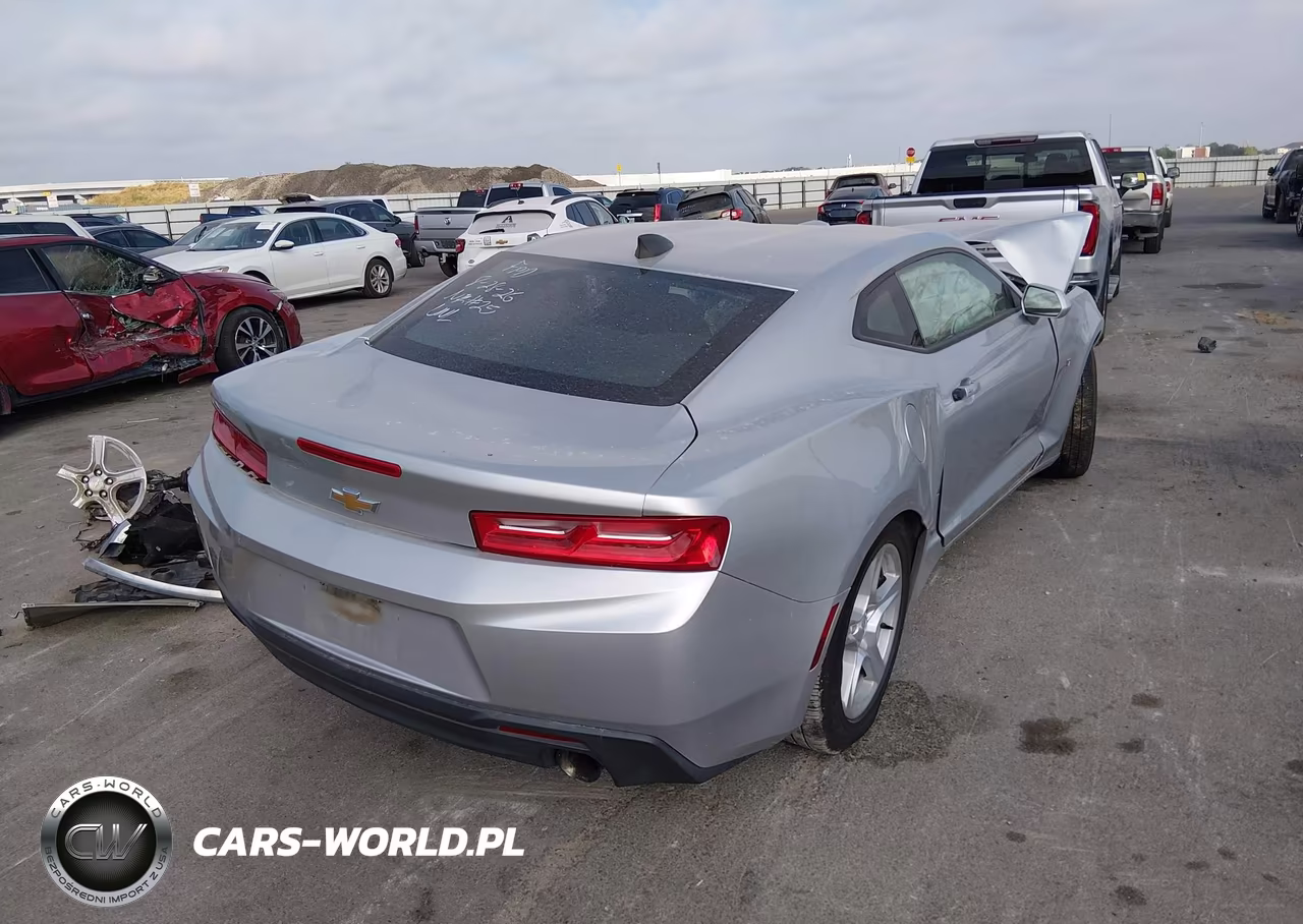 2017 Chevrolet Camaro 1Lt VIN:1G1FB1RS3H0182618 - 4