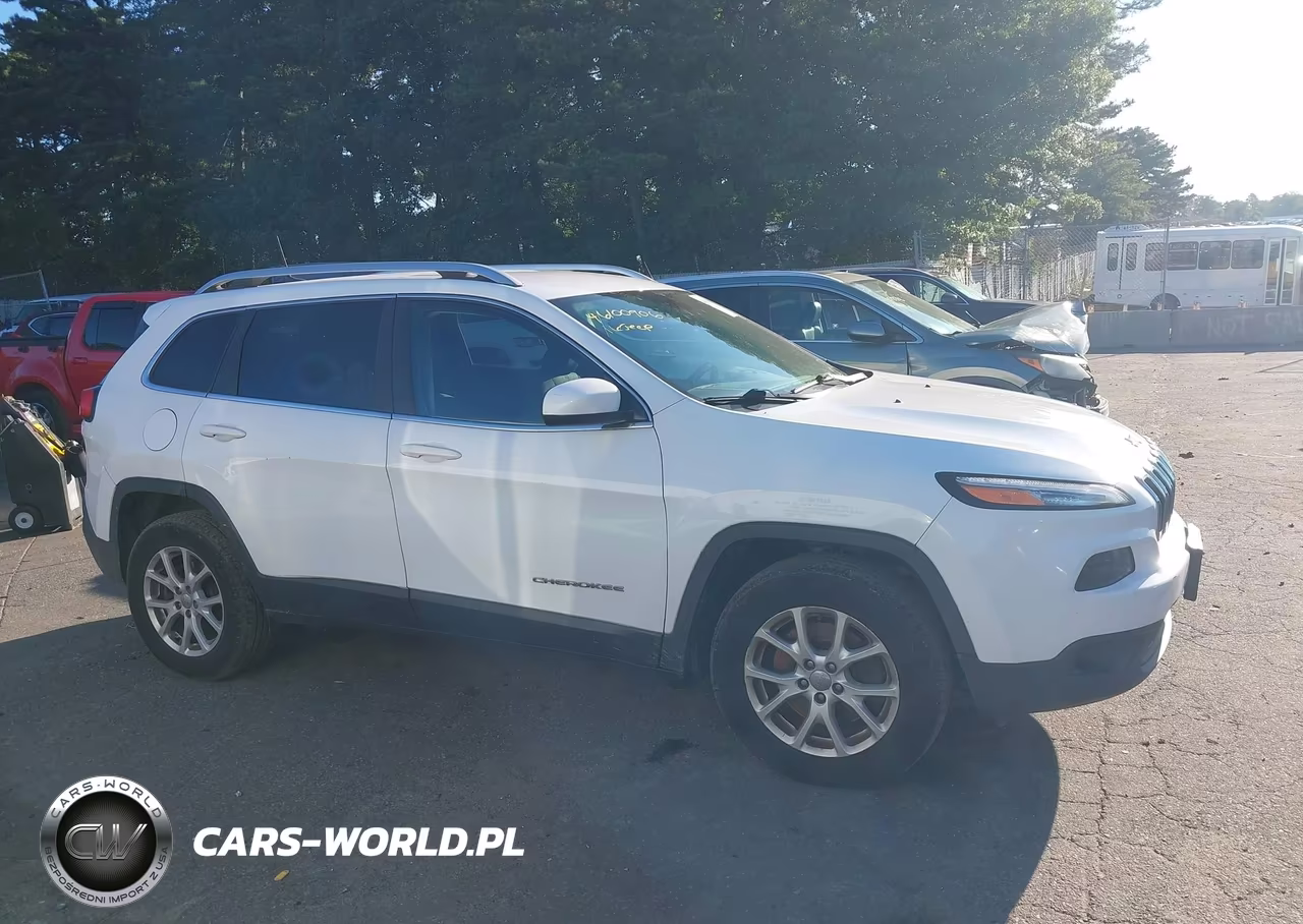 2016 Jeep Cherokee Latitude VIN:1C4PJMCB9GW162877 - 13