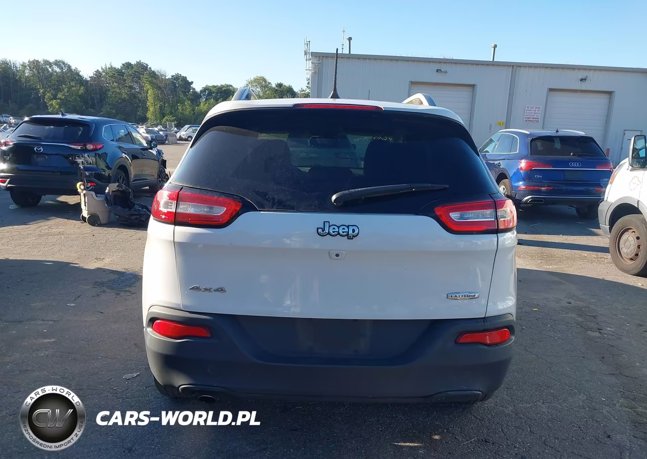 2016 Jeep Cherokee Latitude VIN:1C4PJMCB9GW162877 - 16