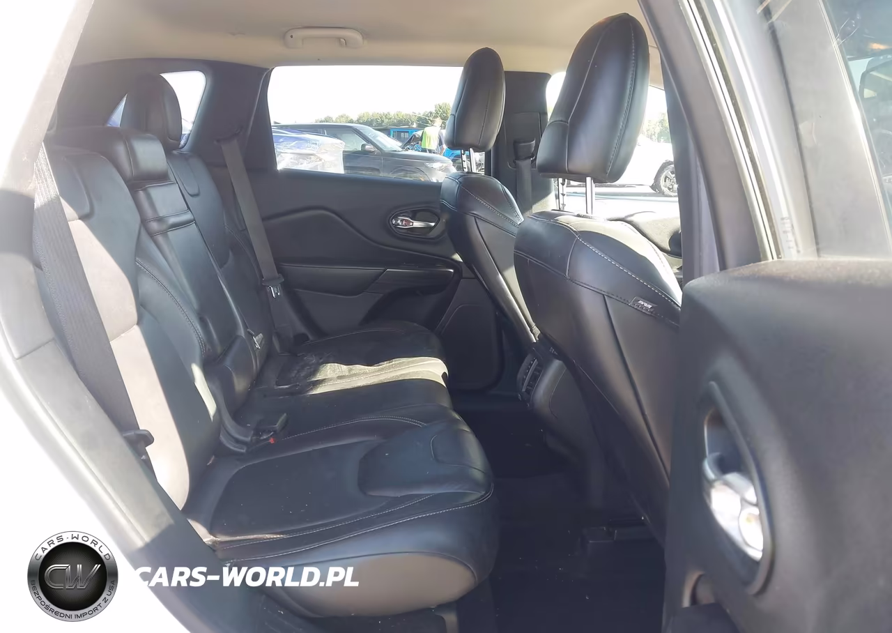 2017 Jeep Cherokee Limited Fwd VIN:1C4PJLDB0HW516070 - 8