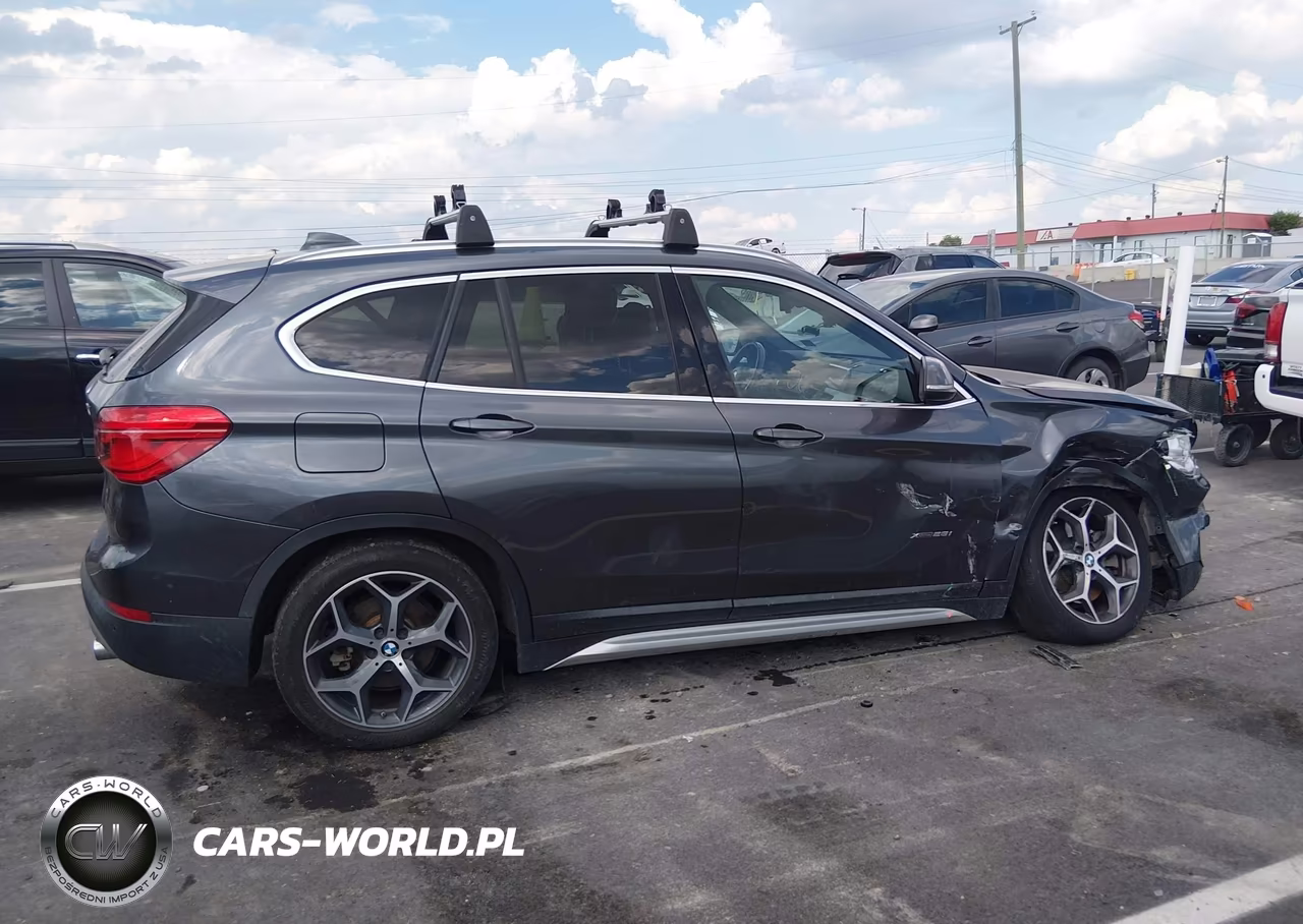 2018 BMW X1 xDrive28I VIN:WBXHT3C39J5F92915 - 13