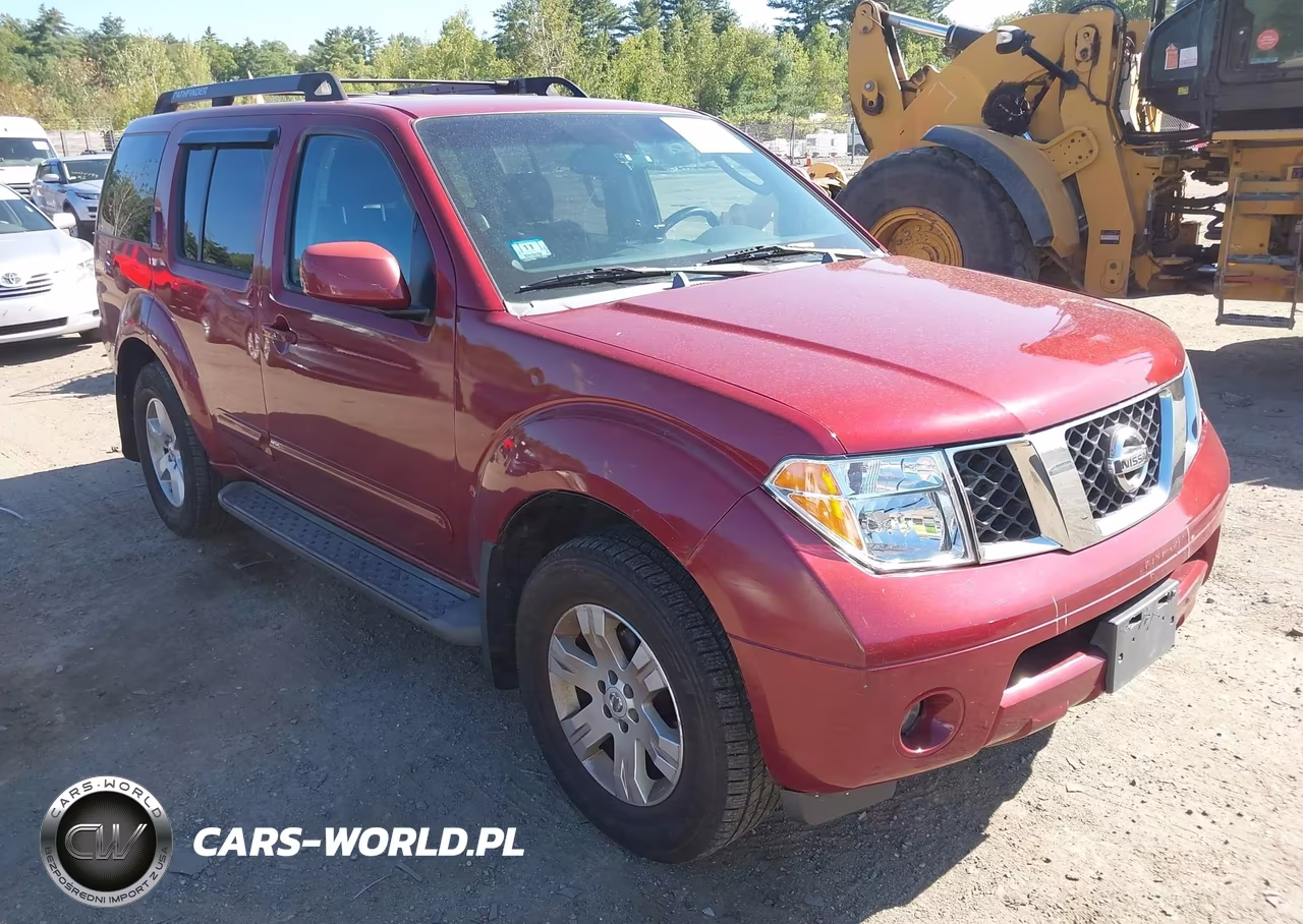 2005 Nissan Pathfinder Le