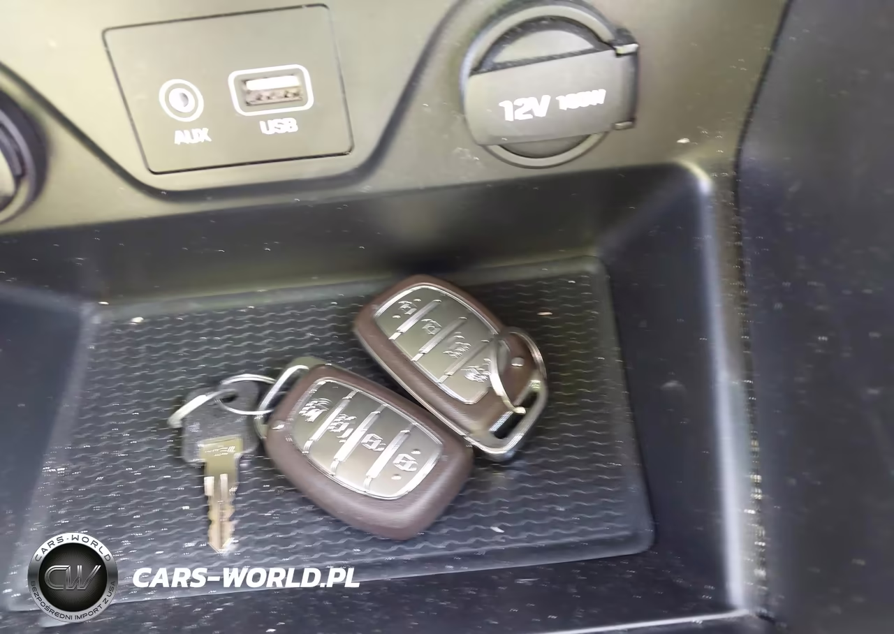 2017 Hyundai Tucson Limited VIN:KM8J3CA28HU333124 - 11