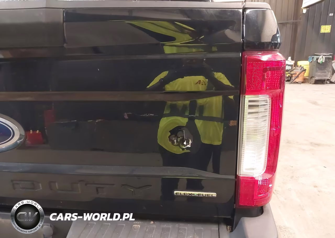 2018 Ford F-250 Xl VIN:1FTBF2B6XJEC48703 - 12