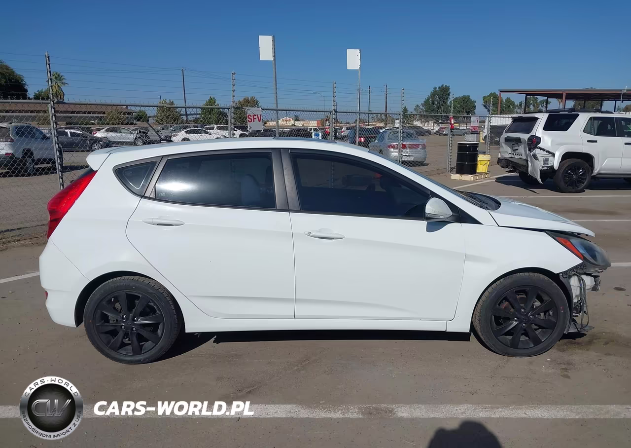 2013 Hyundai Accent Se VIN:KMHCU5AE0DU085845 - 16