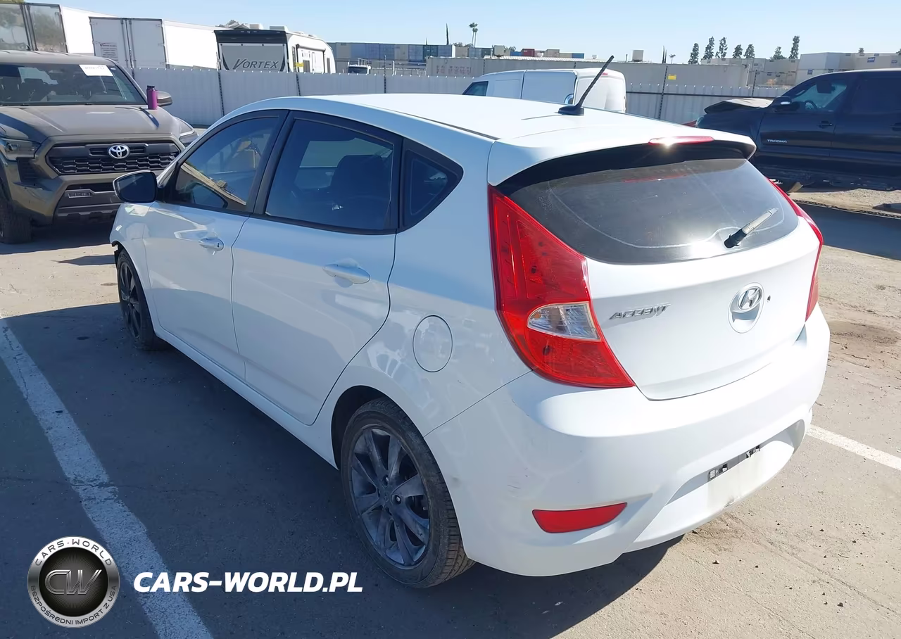 2013 Hyundai Accent Se VIN:KMHCU5AE0DU085845 - 3