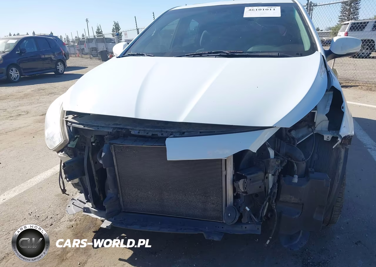 2013 Hyundai Accent Se VIN:KMHCU5AE0DU085845 - 6