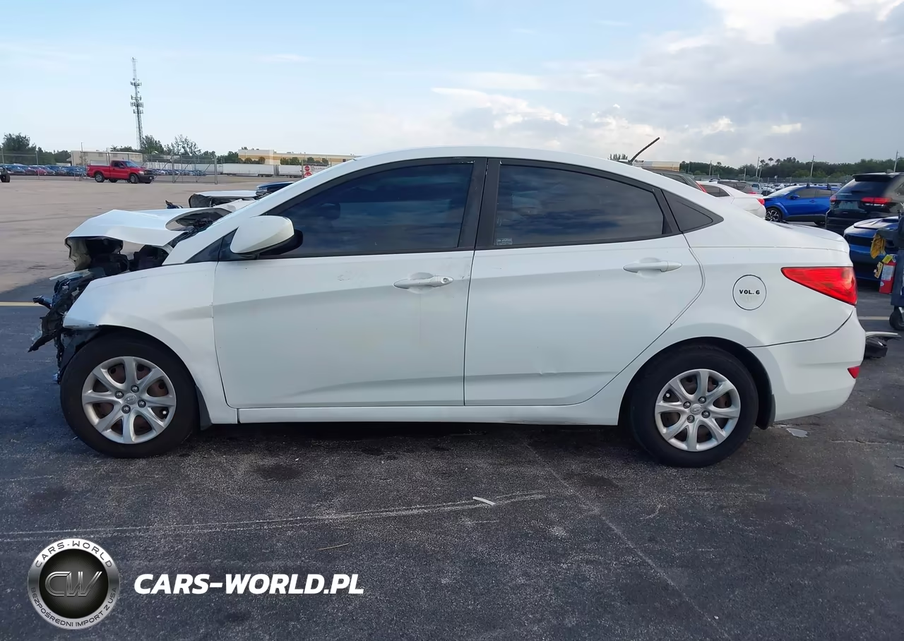 2013 Hyundai Accent Gls VIN:KMHCT4AE7DU459218 - 14
