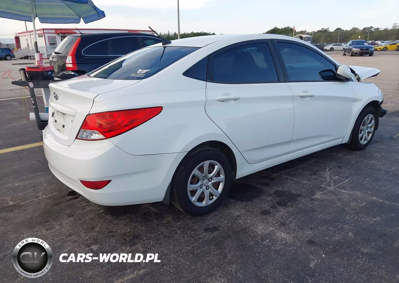 2013 Hyundai Accent Gls VIN:KMHCT4AE7DU459218 - 4