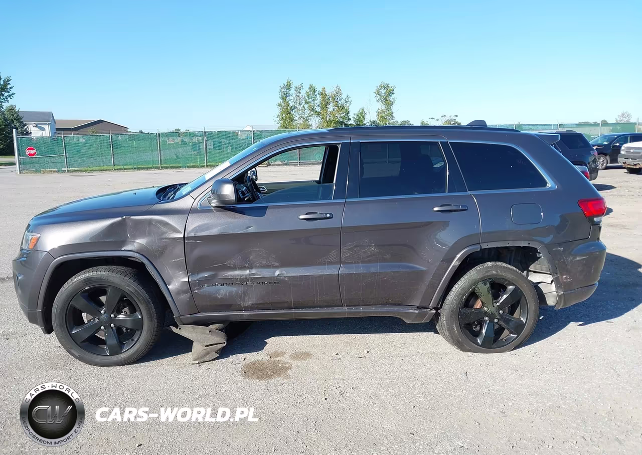 2015 Jeep Grand Cherokee Altitude VIN:1C4RJFAG2FC947891 - 14