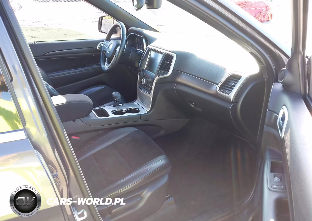 2015 Jeep Grand Cherokee Altitude VIN:1C4RJFAG2FC947891 - 5