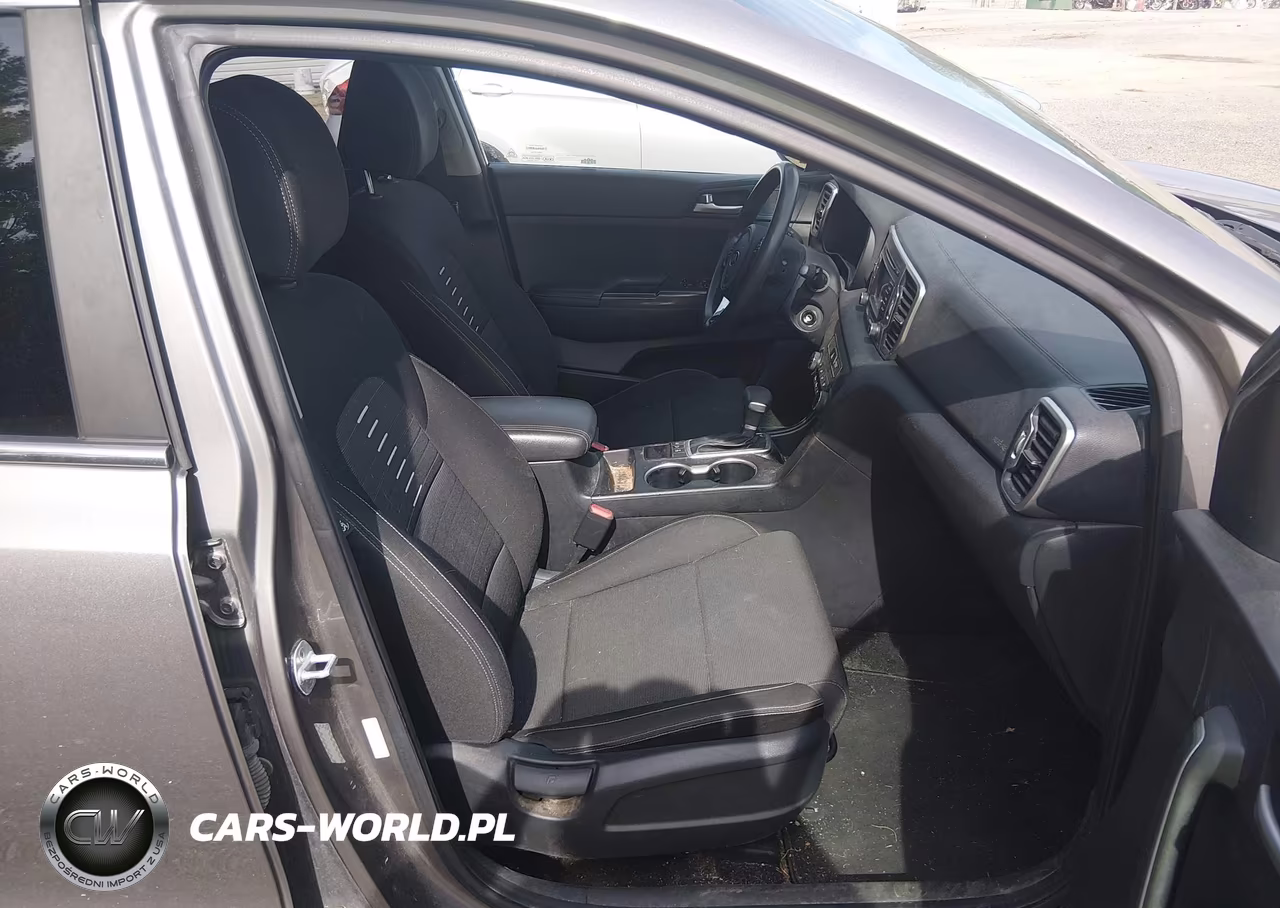 2018 Kia Sportage Lx VIN:KNDPMCAC5J7451365 - 5
