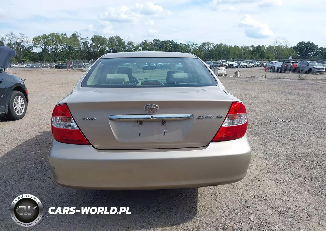 2002 Toyota Camry Xle VIN:4T1BE32K62U034414 - 16