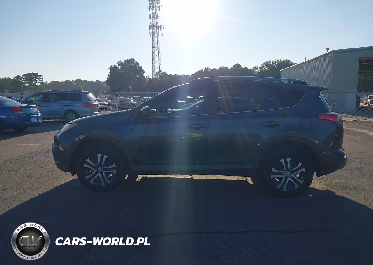 2017 Toyota Rav4 Le VIN:JTMZFREV2HJ146355 - 14