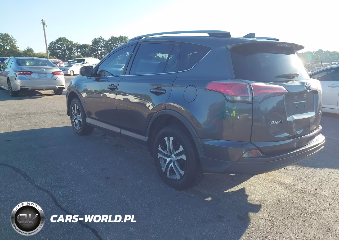 2017 Toyota Rav4 Le VIN:JTMZFREV2HJ146355 - 3