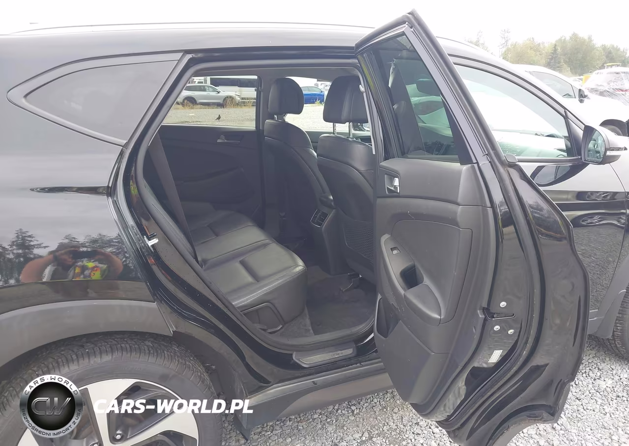 2016 Hyundai Tucson Limited VIN:KM8J3CA24GU220981 - 8