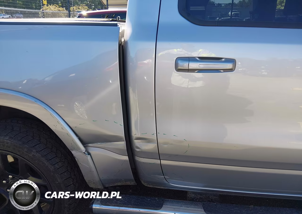 2021 Ram 1500 Laramie VIN:1C6SRFJT0MN659738 - 21