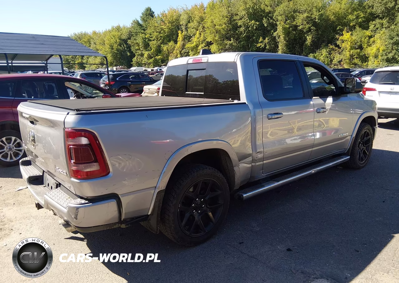 2021 Ram 1500 Laramie VIN:1C6SRFJT0MN659738 - 4